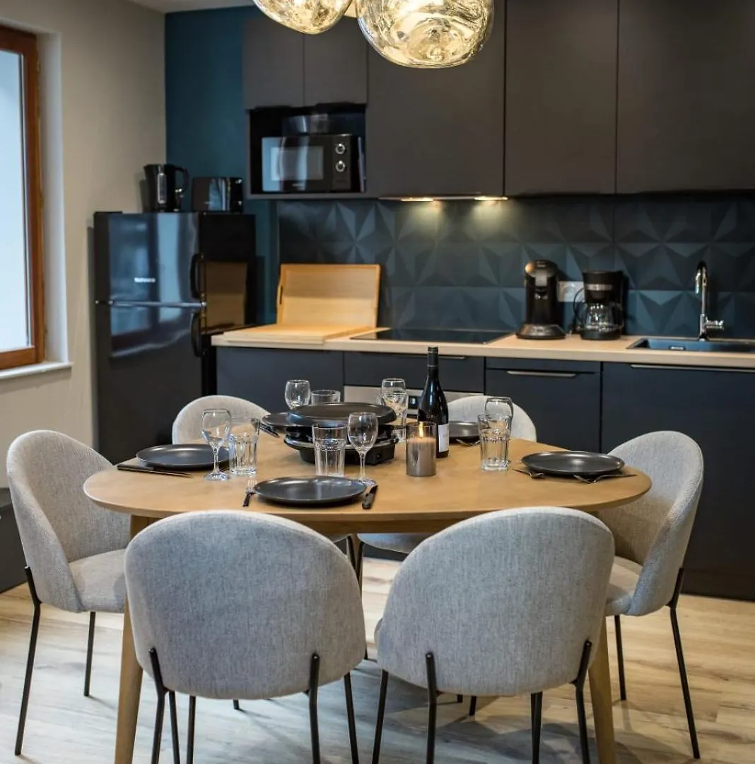 Holiday home 4-6 People In Orelle Direct To Val Thorens